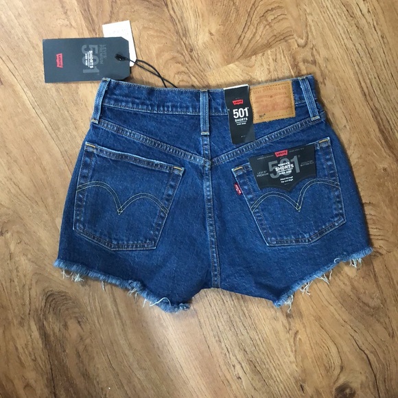 NWT Levi’s 501 High Rise Denim Shorts Size 25 - Picture 7 of 7
